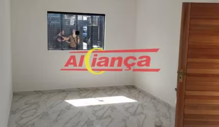 SOBRADO A VENDA COM 3 QUARTOS  - JARDIM ADRIANA - GUARULHOS/SP.