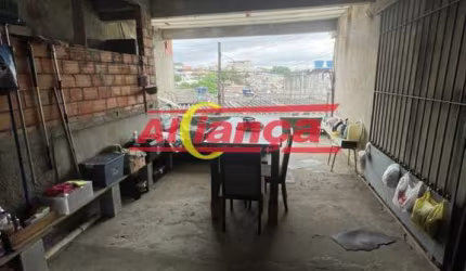 SOBRADO GRANDE 2 CASAS NO MESMO TERRENO - PARQUE JUREMA