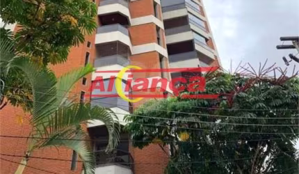 Excelente Apartamento Zona Norte com 3 Suítes, 5 Banheiros, 4 vagas e varanda com churrasqueira