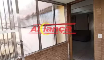 CECAP - Apartamento de 2 Dormitórios, sendo 1 Suite e 1 banheiro Social