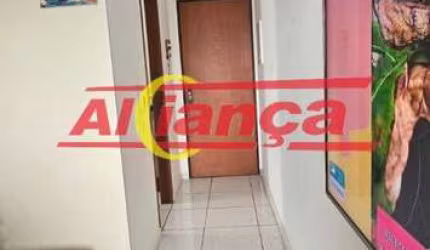 apartamento com 2 dorms  1 com suíte, 2 vagas de garagem.  muito bem localizado