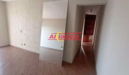 Apartamento de 76m2 com 3 quartos, sacada com vista livre e vaga de garagem na Vila Camargos