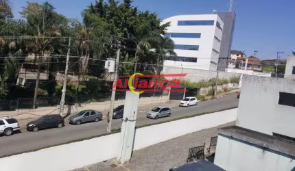 LINDO APTO NO CONDOMINIO PHENIX III
