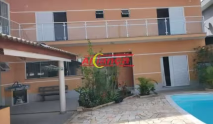 CASA DE LUXO COM 4 SUÍTES E PISCINA - ARUJÁ/SP