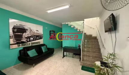 Casa com 3 Quartos sendo 3 Suítes, 4 Vagas 150m2 em Vila Zamataro - Guarulhos SP