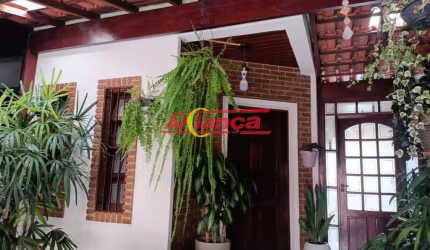 Sobrado Espaçoso com 4 Dormitórios e Área Gourmet, 2 Vagas ? Oportunidade Imperdível no Picanço