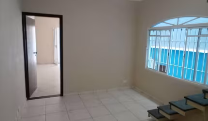 Sobrado para alugar, 5 quartos, 2 vagas de garagem, 250m² - Parque Continental II - por R$3500,00