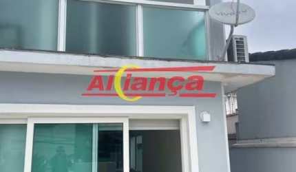 SOBRADO COM 3 DORMITÓRIOS À VENDA COM 220m² - PARQUE RENATO MAIA - GUARULHOS/SP.