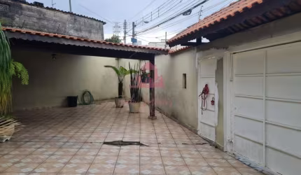 Sobrado para Venda em Mogi das Cruzes, Vila Bernadoti, 3 dormitórios, 1 suíte, 3 banheiros, 2 vagas
