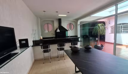 Casa para Venda em Mogi das Cruzes, Vila Industrial, 3 dormitórios, 1 suíte, 3 banheiros, 5 vagas