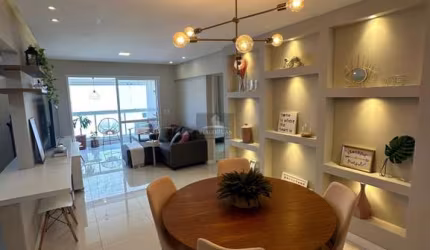 Venda Jardim Armação - Apartamento de 2 suítes, 87m² e vista mar, decorado e com varanda gourmet.
