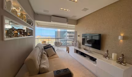 Armação 3/4 com 1 suíte, 97 m² com 2 vagas de garagem.