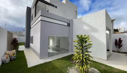 Casa com 200m2, 3 suítes duplex - JARDIM CANDEIAS