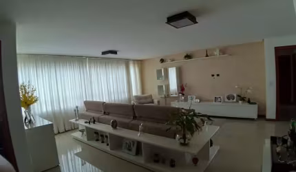 Maria Luiza Quadros Candeias, apartamento de luxo com 3 suítes e 150 m².