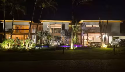 Praia do Forte Alto Luxo: Casa 5 suítes, piscina e áreas de lazer no Condomínio La Laguna em Mata de São João-BA