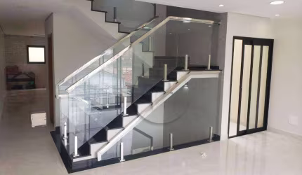 Sobrado novo com 3 dormitórios à venda, 201 m² por R$ 998.000 - Jardim Valdibia - São Bernardo do Campo/SP