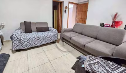 Sobrado com 4 dormitórios à venda, 208 m² por R$ 750.000,00 - Campestre - Santo André/SP