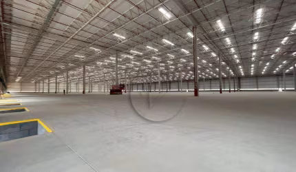 Galpão com 61.000m² em condomínio logístico para locação em Mauá.