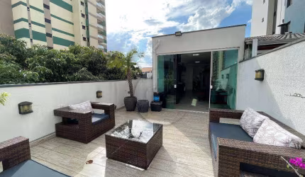 COBERTURA COM 134 M² A VENDA DE PORTEIRA FECHADA NA VILA VALPARAISO