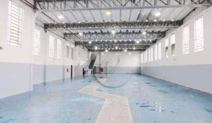 GALPÃO INDUSTRIAL COM 1.372M² PARA ALUGAR EM DIADEMA