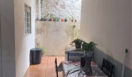 Casa com 4 dormitórios à venda, 200 m² por R$ 300.000,00 - Madureira - Bauru/SP