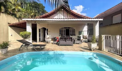 Casa com 3 dormitórios à venda, 131 m² por R$ 990.000,00 - Granja Viana - Carapicuíba/SP