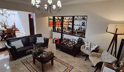 Casa com 4 dormitórios à venda, 250 m² por R$ 1.600.000,00 - Granja Viana - Cotia/SP