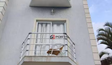 Casa com 3 dormitórios à venda, 139 m² por R$ 750.000,00 - Granja Viana - Cotia/SP