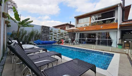 Casa com 4 dormitórios à venda, 279 m² por R$ 1.700.000,00 - Granja Viana - Cotia/SP