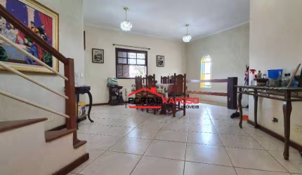 Casa com 3 dormitórios à venda, 217 m² por R$ 620.000,00 - Granja Viana - Cotia/SP