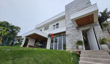 Casa com 4 dormitórios à venda, 280 m² por R$ 2.260.000,00 - Granja Viana - Embu das Artes/SP