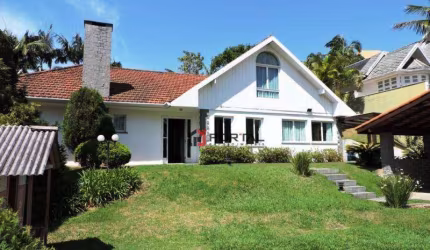 Casa com 3 dormitórios à venda, 400 m² por R$ 1.780.000,00 - Granja Viana - Carapicuíba/SP