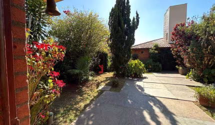 Casa com 3 dormitórios à venda, 238 m² por R$ 1.080.000,00 - Granja Viana - Carapicuíba/SP