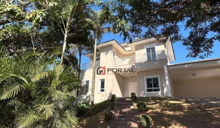 Casa com 4 dormitórios à venda, 429 m² por R$ 2.300.000,00 - Granja Viana - Carapicuíba/SP
