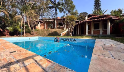 Casa com 4 dormitórios à venda, 532 m² por R$ 1.900.000,00 - Granja Viana - Carapicuíba/SP