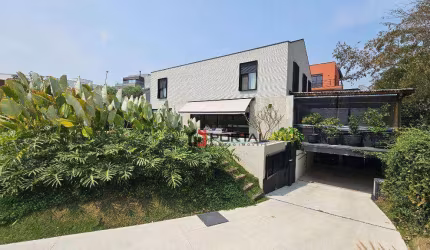 Casa com 3 dormitórios à venda, 450 m² por R$ 3.898.000,00 - Granja Viana - Cotia/SP