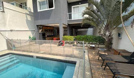 Casa com 4 dormitórios à venda, 232 m² por R$ 1.800.000 - Granja Viana - Cotia/SP