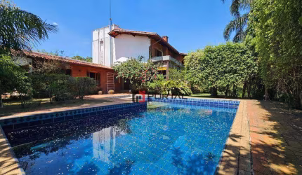 Casa com 4 dormitórios à venda, 600 m² por R$ 2.430.000,00 - Granja Viana - Cotia/SP