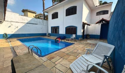 Casa com 4 dormitórios, 400 m² - venda por R$ 1.270.000,00 ou aluguel por R$ 7.045,00/mês - Granja Viana - Cotia/SP