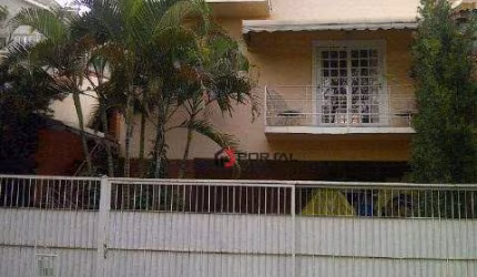 Casa com 3 dormitórios à venda, 200 m² por R$ 1.200.000,00 - Granja Viana - Carapicuíba/SP
