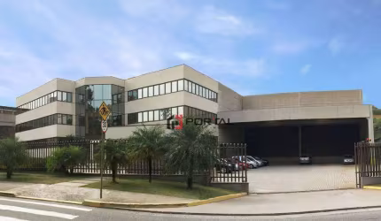 Galpão industrial e logístico em Alphaville