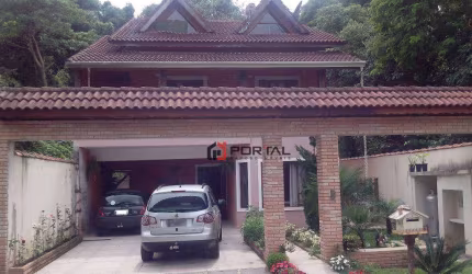 Casa com 3 dormitórios à venda, 452 m² por R$ 1.300.000,00 - Granja Viana - Jandira/SP