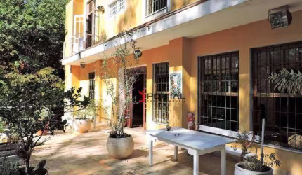 Casa com 2 dormitórios à venda, 415 m² por R$ 1.900.000,00 - Vila Real do Moinho Velho - Cotia/SP