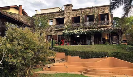 Casa com 3 dormitórios à venda, 532 m² por R$ 2.800.000,00 - Granja Viana - Carapicuíba/SP