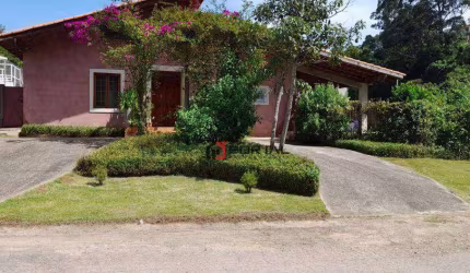 Casa com 3 dormitórios à venda, 228 m² por R$ 1.680.000,00 - Granja Viana - Carapicuíba/SP