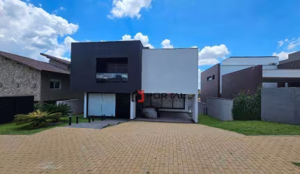Casa com 4 dormitórios à venda, 376 m² por R$ 3.800.000,00 - Granja Viana - Carapicuíba/SP