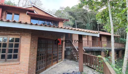 Casa com 4 dormitórios à venda, 550 m² por R$ 1.500.000,00 - Granja Viana - Jandira/SP