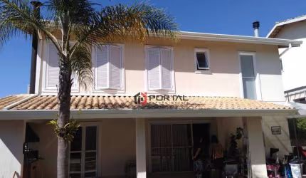 Casa com 4 dormitórios à venda, 300 m² por R$ 2.756.000,00 - Granja Viana - Cotia/SP