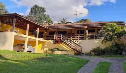 Casa com 3 dormitórios à venda, 272 m² por R$ 1.100.000,00 - Granja Viana - Carapicuíba/SP