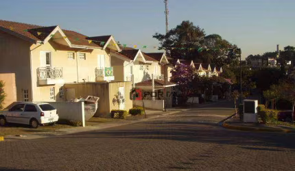 Casa com 3 dormitórios à venda, 215 m² por R$ 950.000,00 - Granja Viana - Cotia/SP